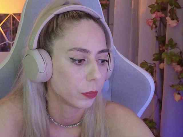 ballerina_capuchina webcam