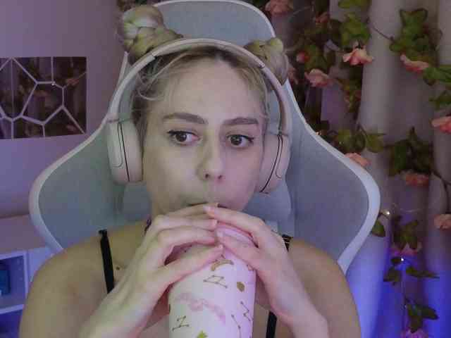 ballerina_capuchina webcam