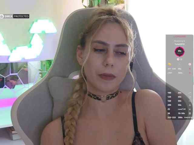 Danil__Kolbasenko webcam