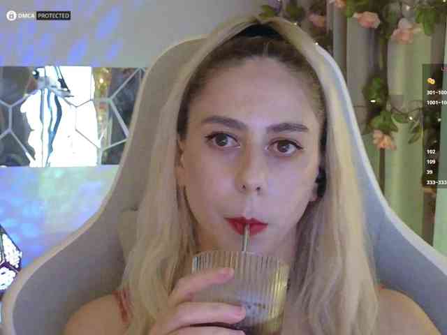 ballerina_capuchina webcam