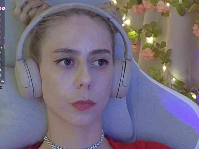 ballerina_capuchina webcam