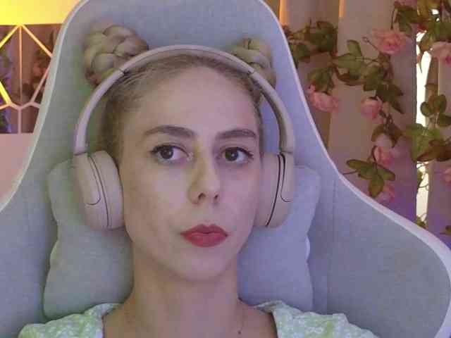 ballerina_capuchina webcam