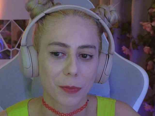 video chat live -Light-Fury-