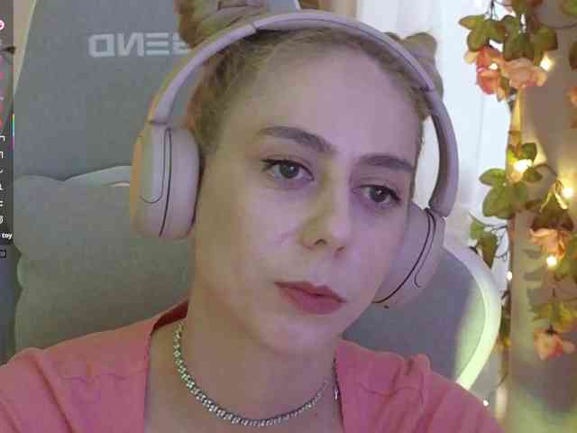 live web cam sex -Light-Fury-