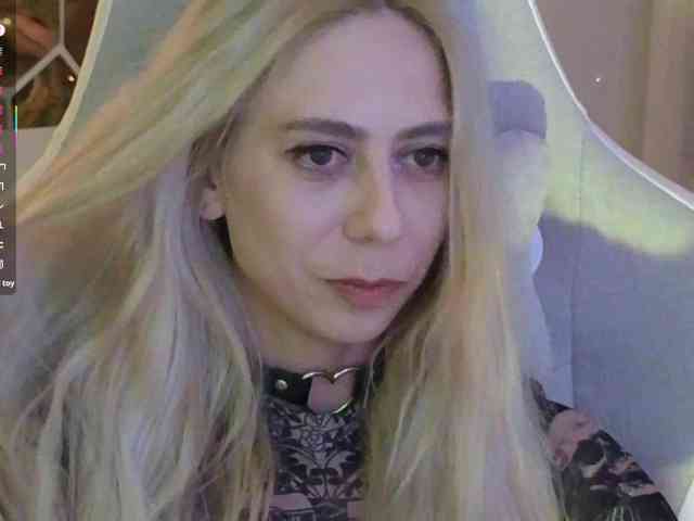 ballerina_capuchina webcam
