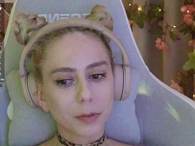ballerina_capuchina webcam