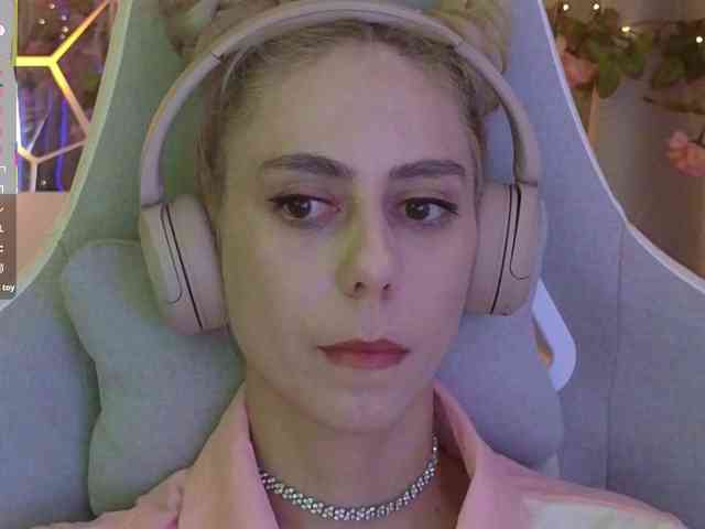 ballerina_capuchina webcam