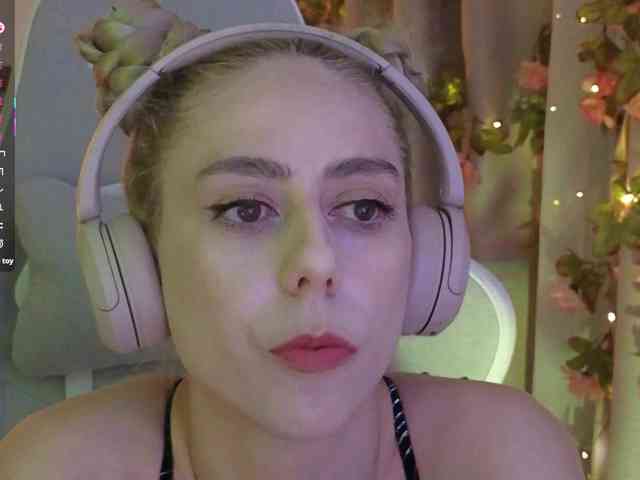 ballerina_capuchina webcam