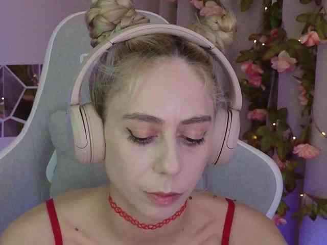 ballerina_capuchina webcam
