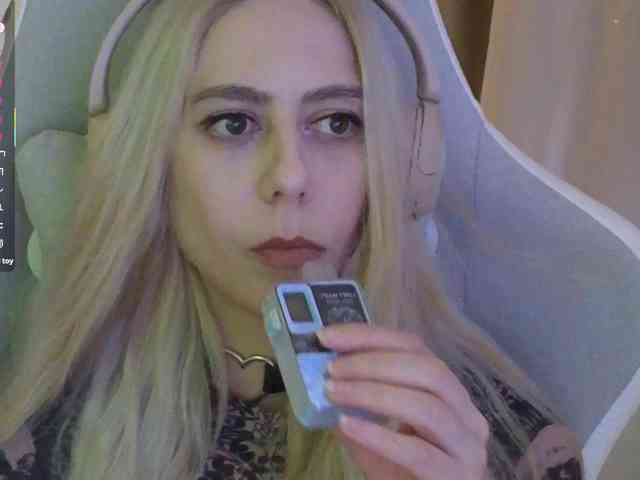 ballerina_capuchina webcam