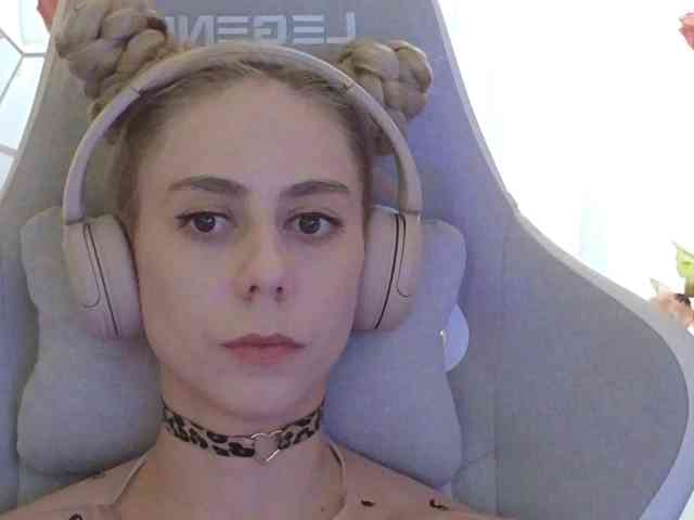 ballerina_capuchina webcam