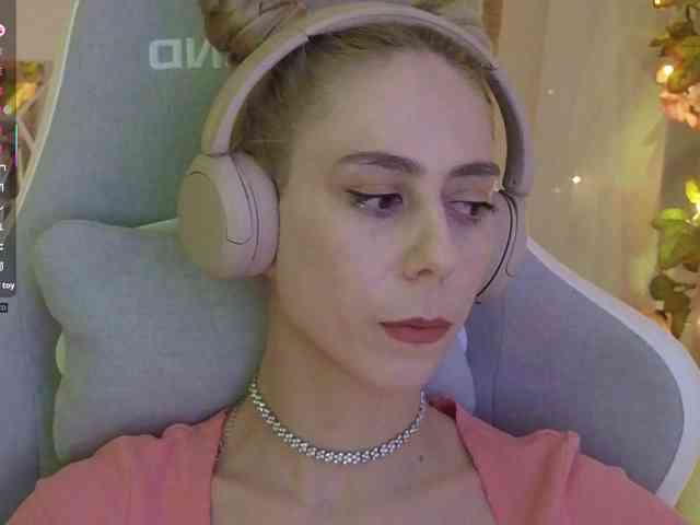 ballerina_capuchina webcam