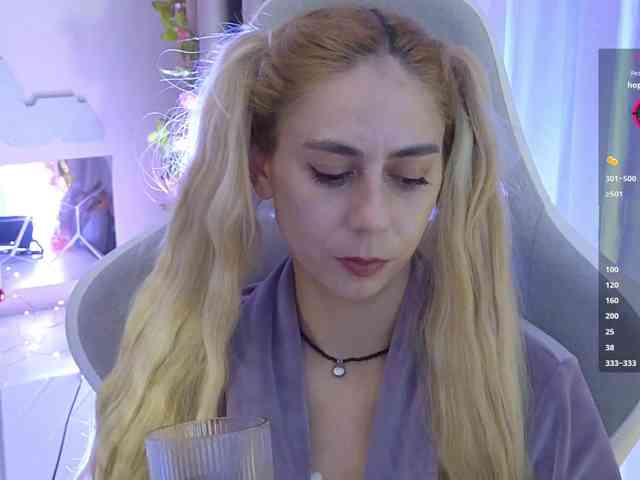 ballerina_capuchina webcam