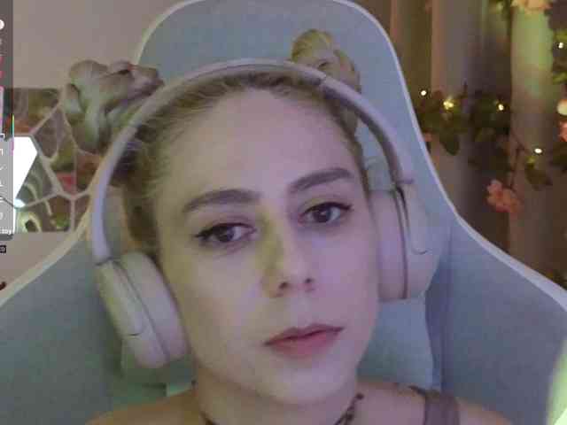 ballerina_capuchina webcam