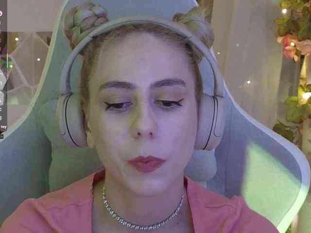 ballerina_capuchina webcam