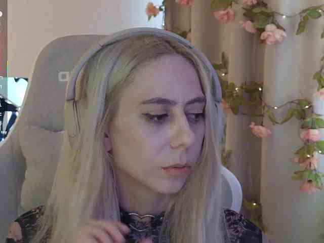 ballerina_capuchina webcam
