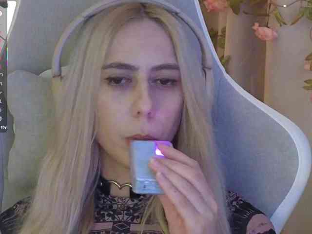 ballerina_capuchina webcam