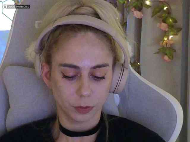 ballerina_capuchina webcam