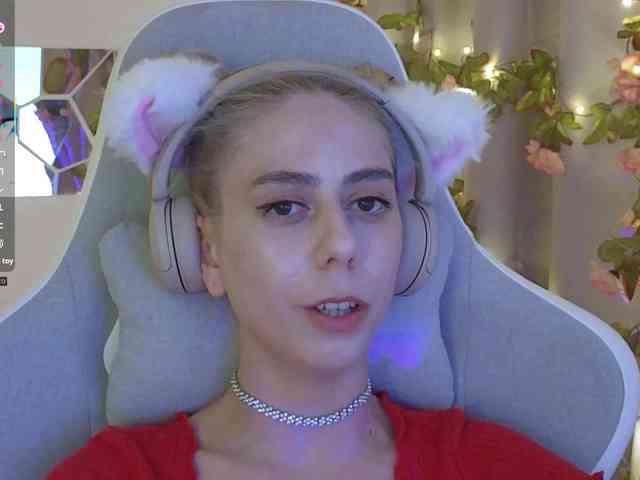ballerina_capuchina webcam
