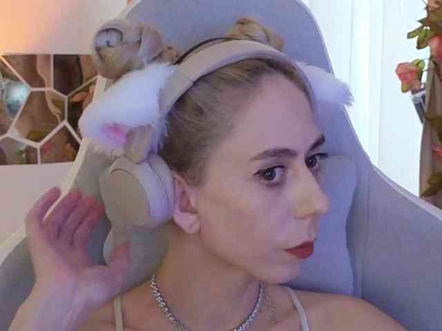 ballerina_capuchina webcam