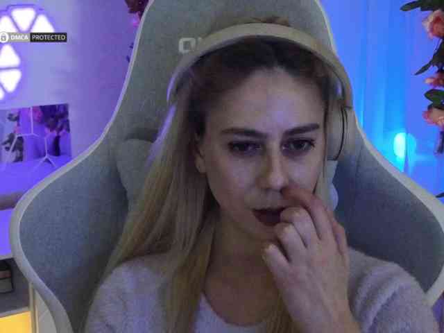 ballerina_capuchina webcam