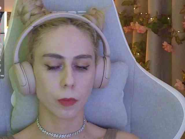 ballerina_capuchina webcam