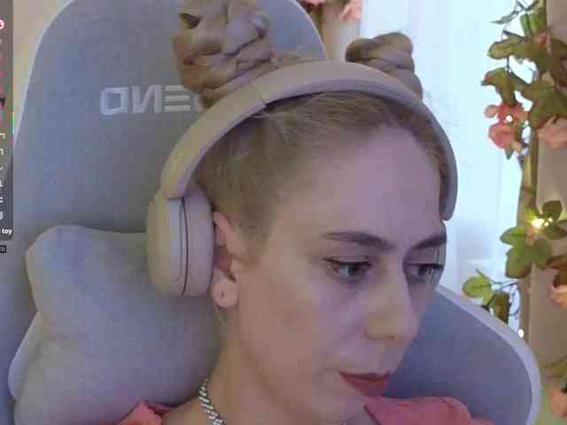 ballerina_capuchina webcam