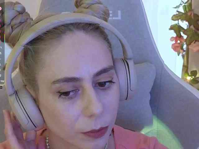 ballerina_capuchina webcam