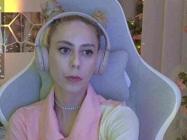 ballerina_capuchina webcam