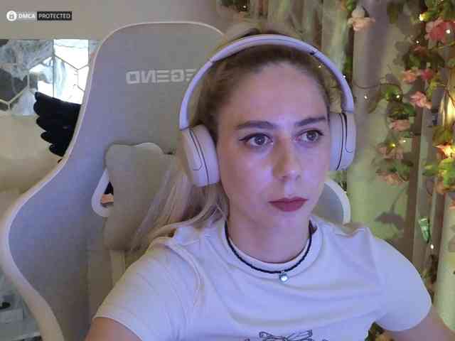 ballerina_capuchina webcam