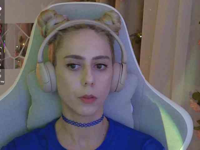 ballerina_capuchina webcam