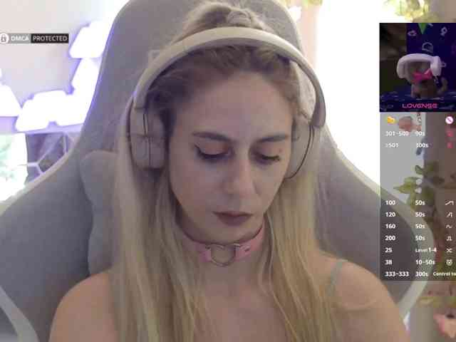 Danil__Kolbasenko webcam