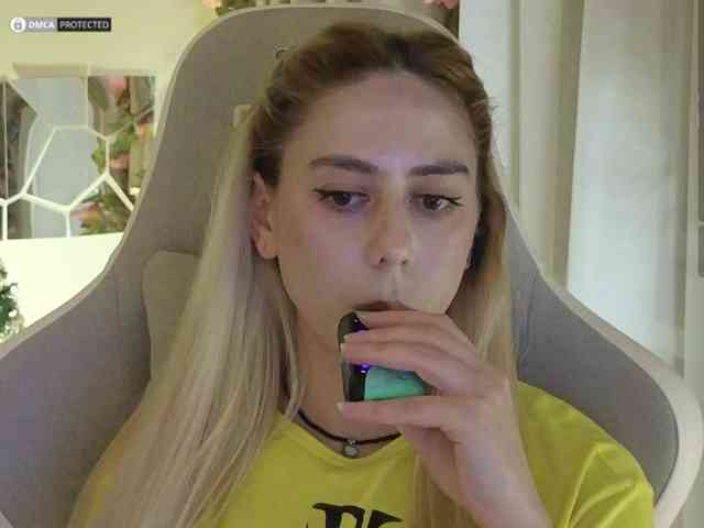 ballerina_capuchina webcam