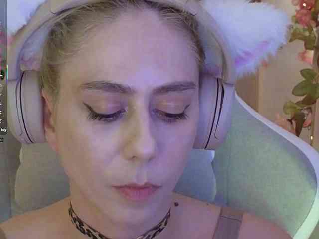 ballerina_capuchina webcam