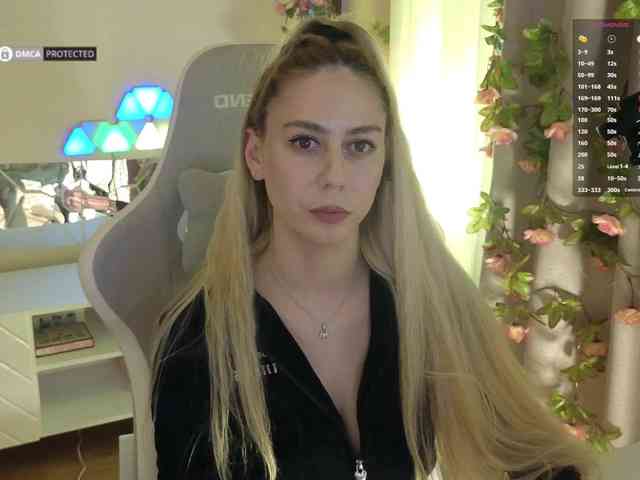 -Light-Fury- Live Webcam on BongaCams