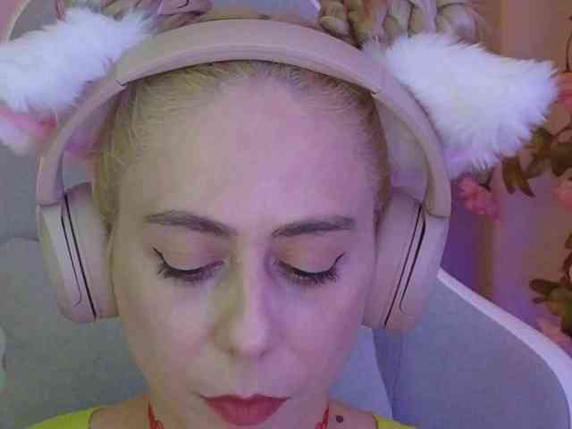ballerina_capuchina webcam