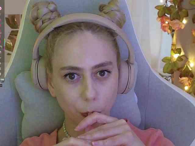ballerina_capuchina webcam