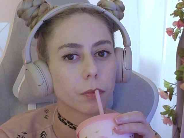 ballerina_capuchina webcam