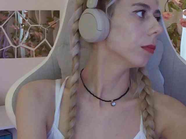 ballerina_capuchina webcam