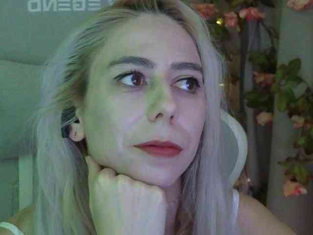 ballerina_capuchina webcam