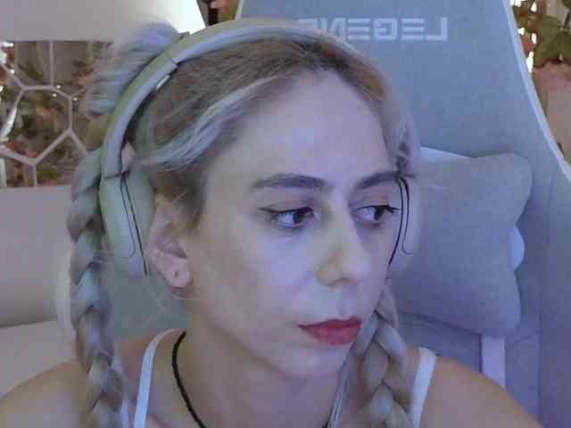 ballerina_capuchina webcam