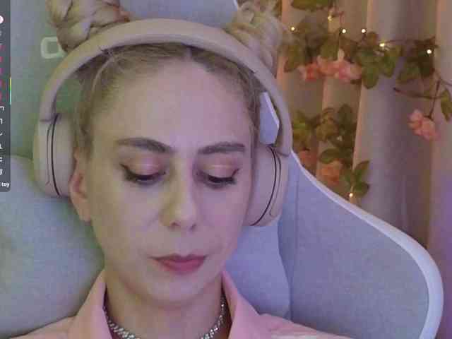 ballerina_capuchina webcam