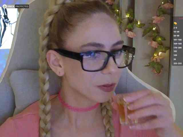 ballerina_capuchina webcam