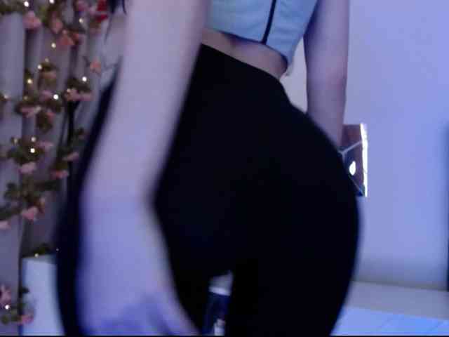 ballerina_capuchina webcam