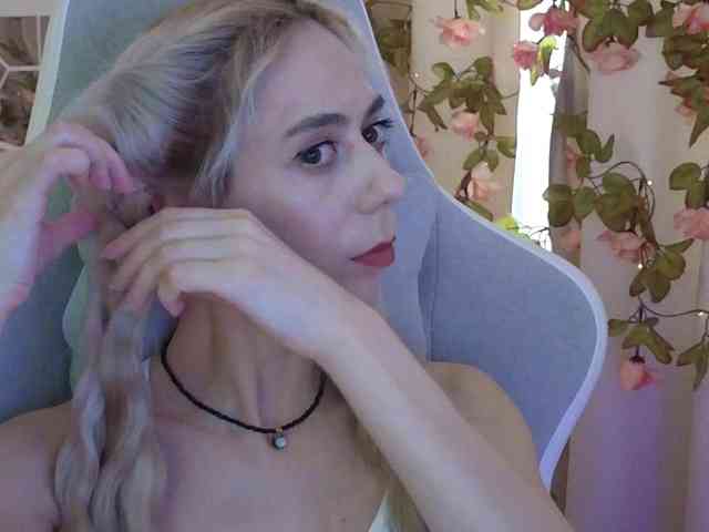 ballerina_capuchina webcam