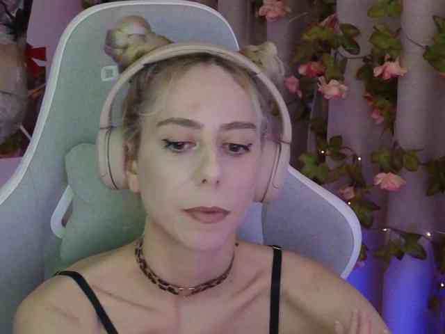 ballerina_capuchina webcam