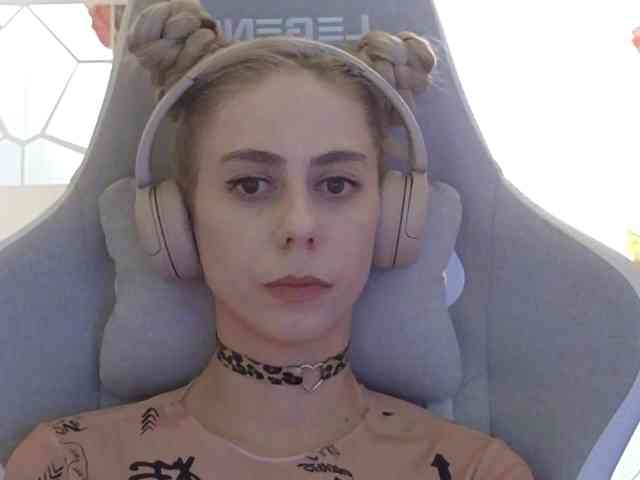 ballerina_capuchina webcam