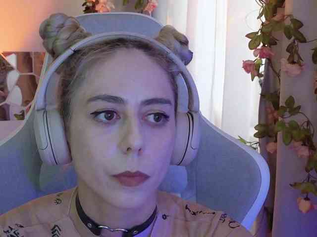 ballerina_capuchina webcam