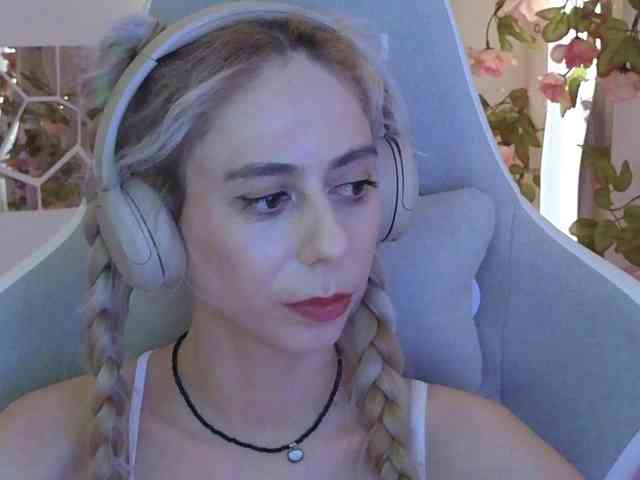 ballerina_capuchina webcam