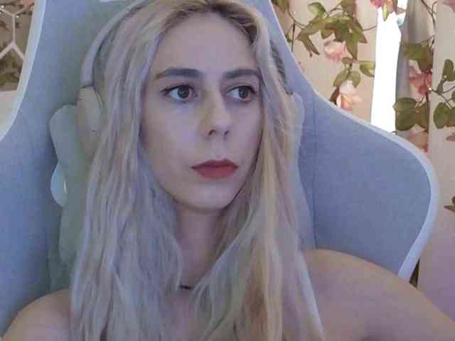 ballerina_capuchina webcam